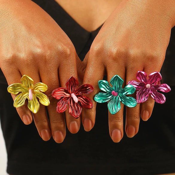 Wholesale Women's Alloy Flower Ring Retro Fashion Electroplated