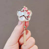 Wholesale Women's Alloy Flower Shaped Ancient Style Brooch With Electroplating Treatment