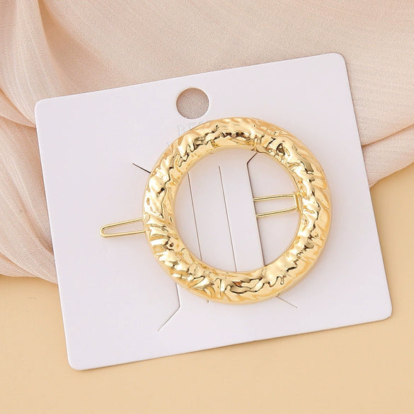Wholesale Women's Alloy Geometric Electroplated Golden Frog Clip Jewelry