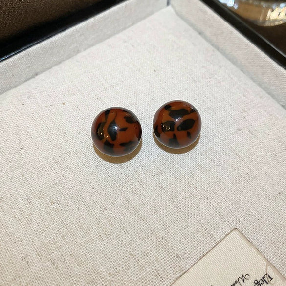 Wholesale Women's Alloy Geometric Maillard Style Earrings With Silver Needle And Electroplating