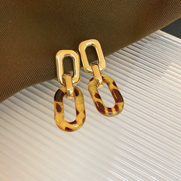 Wholesale Women's Alloy Geometric Maillard Style Earrings With Silver Needle And Electroplating