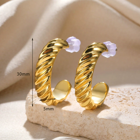 Wholesale Women's Alloy Gold Electroplated Geometric Xshaped Cshaped Earrings