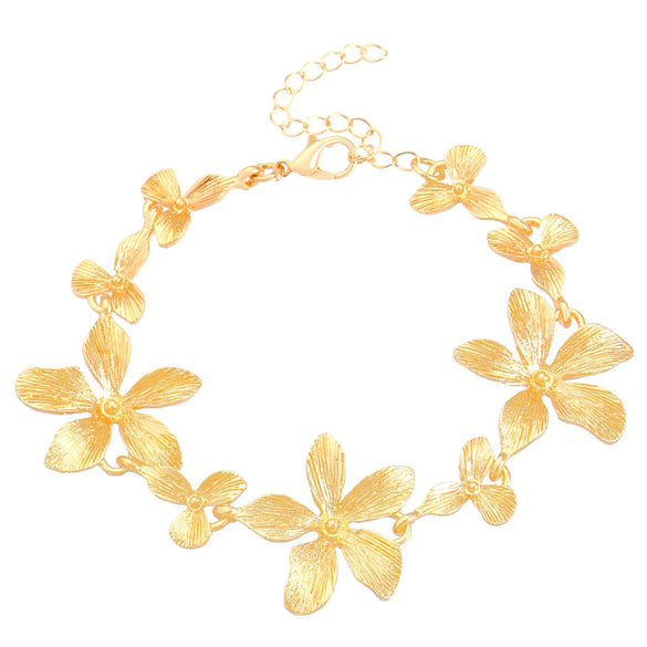 Wholesale Women's Alloy Goldplated Flower Stitching Bracelet Jewelry