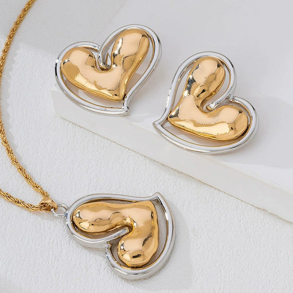 Wholesale Women's Alloy Jewelry Set With Geometric Pattern Electroplated Heart Design