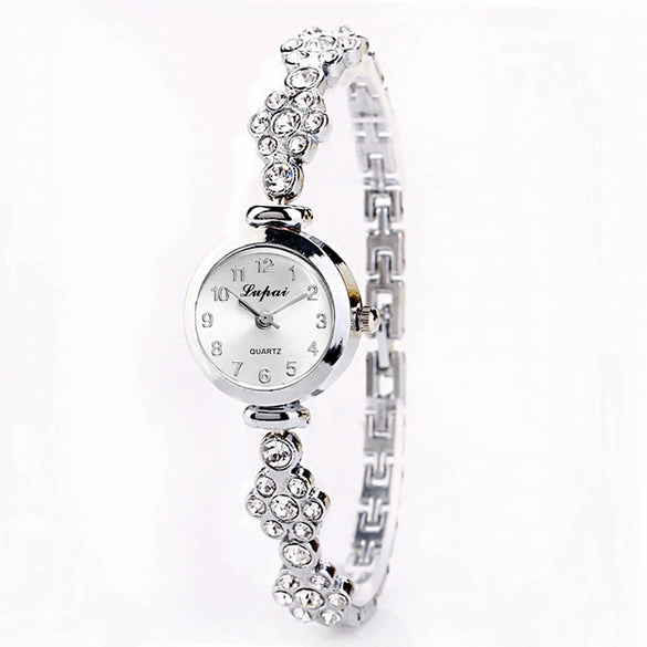 Wholesale Women's Alloy Leisure Round Dial Quartz Bracelet Watch With Printed Logo