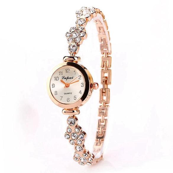 Wholesale Women's Alloy Leisure Round Dial Quartz Bracelet Watch With Printed Logo
