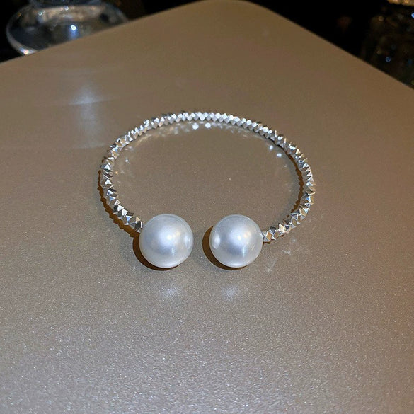 Wholesale Women's Alloy Pearl Geometric Irregular Chain Necklace With Electroplating Treatment