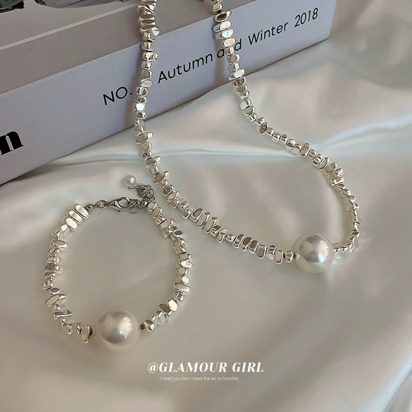 Wholesale Women's Alloy Pearl Geometric Irregular Chain Necklace With Electroplating Treatment