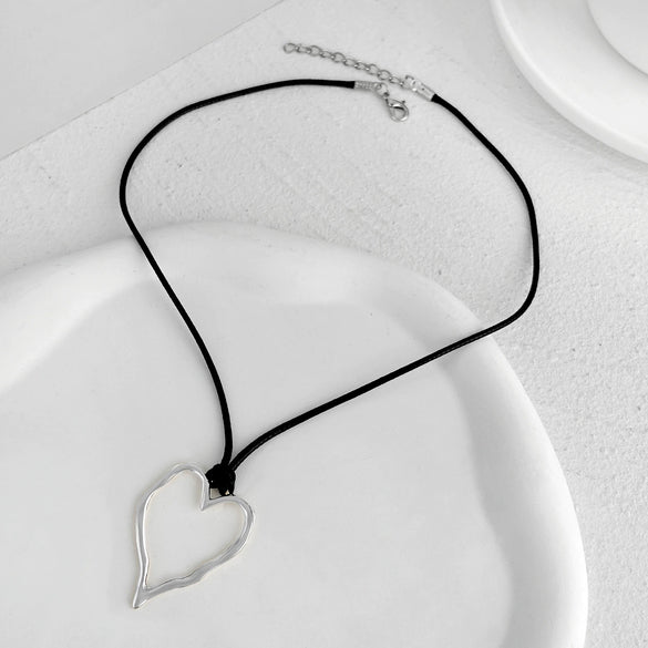 Wholesale Women's Alloy Pearl Necklace With Heart Shape And Electroplating Design