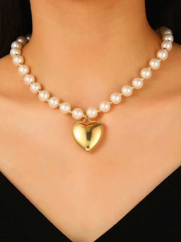 Wholesale Women's Alloy Pearl Necklace With Heart Shape And Electroplating Design