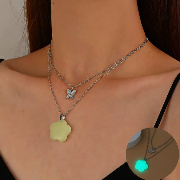 Wholesale Women's Alloy Pearl Necklace With Heart Shape And Electroplating Design