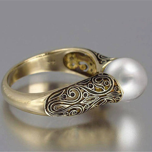 Wholesale Women's Alloy Ring With Synthetic Pearl Inlaid In Geometric Design And Plated Gold Jewelry