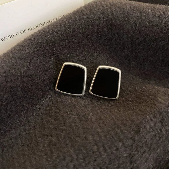 Wholesale Women's Alloy Silver Needle Geometric Earrings Set With Black Crystal High End Luxury Style