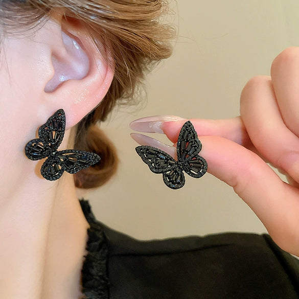 Wholesale Women's Alloy Silver Needle Geometric Earrings Set With Black Crystal High End Luxury Style