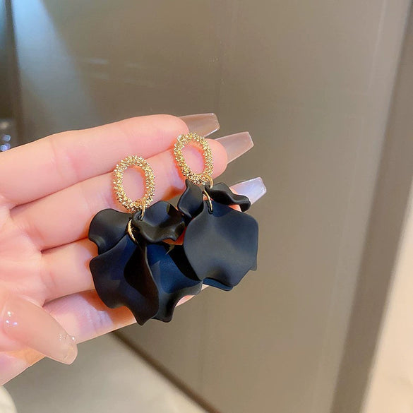 Wholesale Women's Alloy Silver Needle Geometric Earrings Set With Black Crystal High End Luxury Style