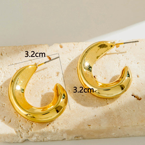 Wholesale Women's Alloy Water Drop C Shaped Geometric Earrings With Electroplating Treatment