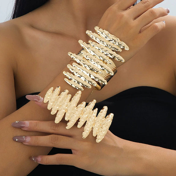 Wholesale Women's And Unisex Alloy Electroplated Bracelet And Ring Set With Hammer And Letter Number Text Patterns