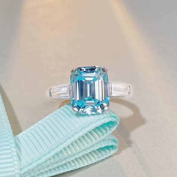 Wholesale Women's Aquamarine High Carbon Diamond S925 Sterling Silver Ring With Geometric Style And Electroplating Process