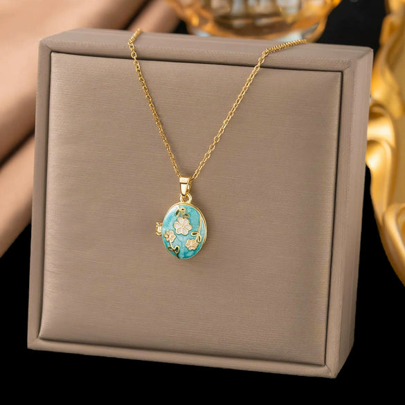 Wholesale Women's Artistic Retro Light Luxury Geometric Heart Star Shaped 18K Real Gold Plated Copper Pendant Flash O Chain Necklace