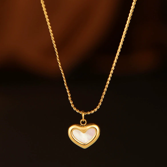 Wholesale Women's Asymmetrical Heartshaped Stainless Steel 14K Gold Plated Titanium Steel Necklace