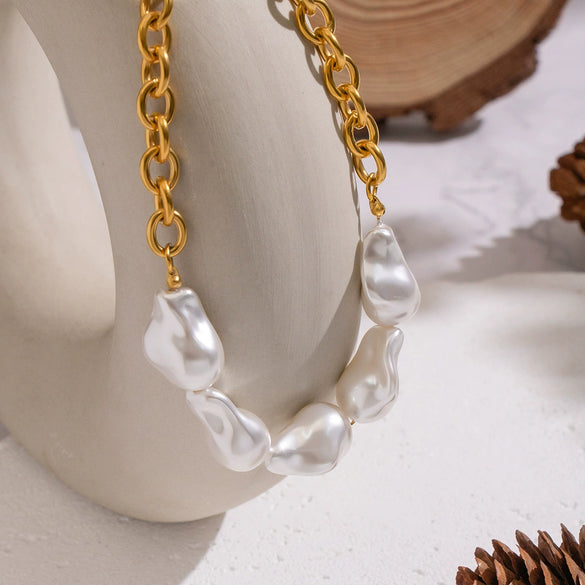 Wholesale Women's Baroque Pearl Necklace With Geometric Design 18K Real Gold Plated Stainless Steel Chain Light Luxury Minimalist Style