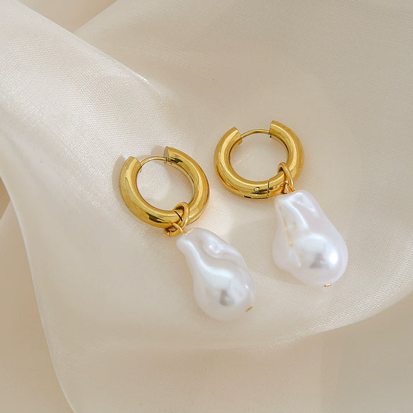 Wholesale Women's Baroque Style Stainless Steel Geometric Pearl Irregular Earrings With Electroplating