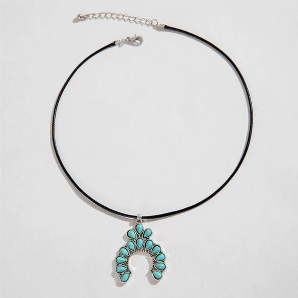 Wholesale Women's Bohemian Style Vintage Turquoise Flower Turtle Shell Alloy Resin Necklace Electroplated