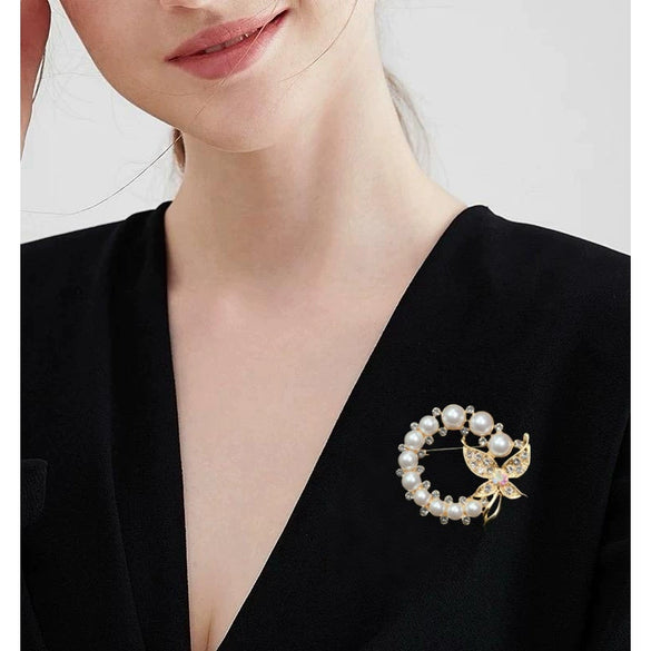 Wholesale Women's Bow Pearl Brooch Zinc Alloy Electroplated Clothing Accessory