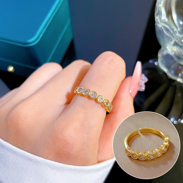 Wholesale Women's Brass Ring With The Crown Pattern Real Gold Electroplated Light Luxury Style