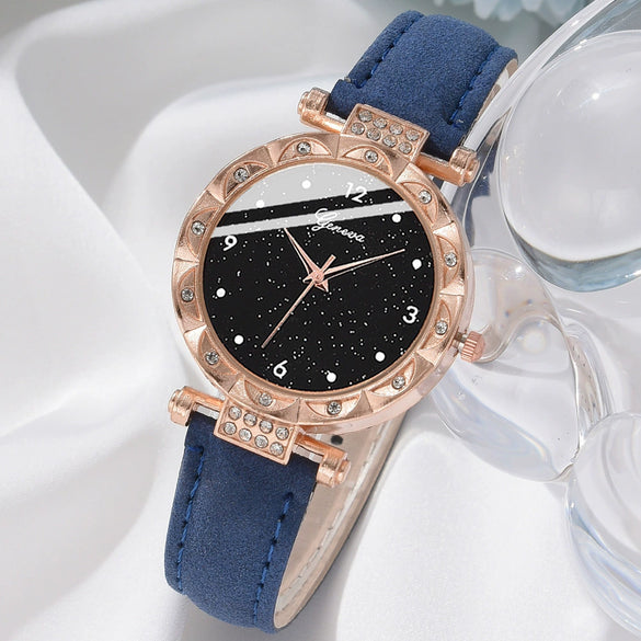 Wholesale Women's Casual Alloy Imitation Leather Belt Quartz Watch With Round Dial