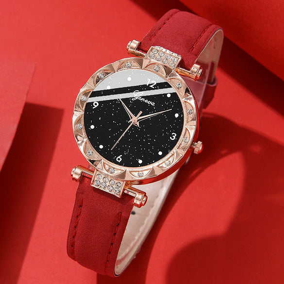 Wholesale Women's Casual Alloy Imitation Leather Belt Quartz Watch With Round Dial