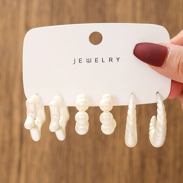 Wholesale Women's Casual Geometric Cshaped Spraypainted Plastic And Resin Earrings With Electroplating