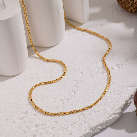 Wholesale Women's Casual Geometric 18K Real Gold Plated Stainless Steel Chain Necklace With Pvd Furnace Vacuum Real Gold Plating