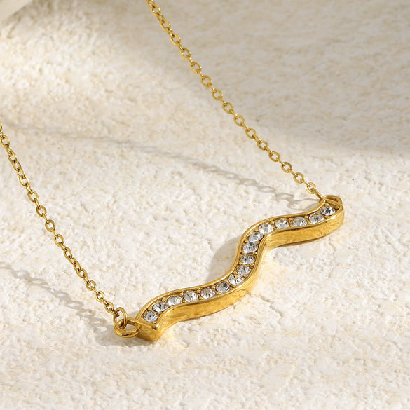 Wholesale Women's Casual Geometric Stainless Steel 18K Goldplated Pendant Necklace
