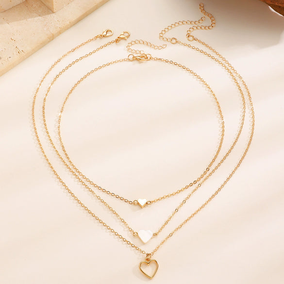 Wholesale Women's Casual Multilayered Necklace Threepiece Set With Electroplated Zinc Alloy Heart Pendant