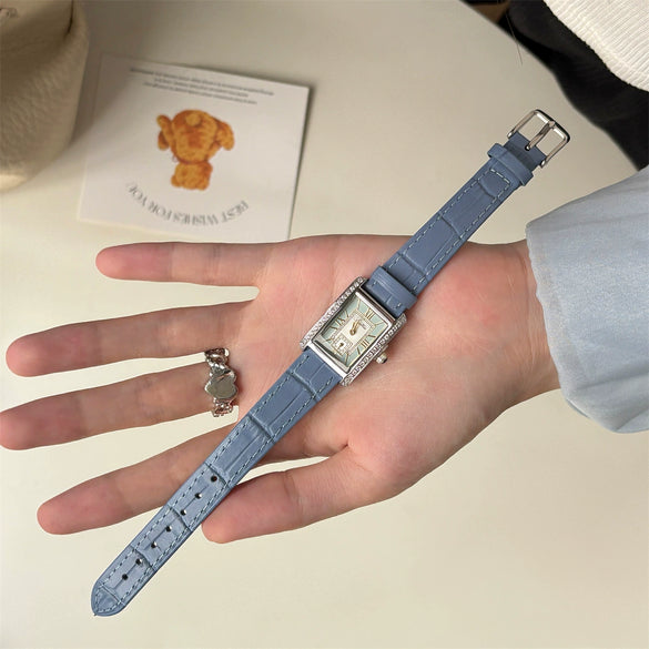Wholesale Women's Casual Small Square Halfleather And Super Fiber Strap Watch With Roman Dial And Pointer Display