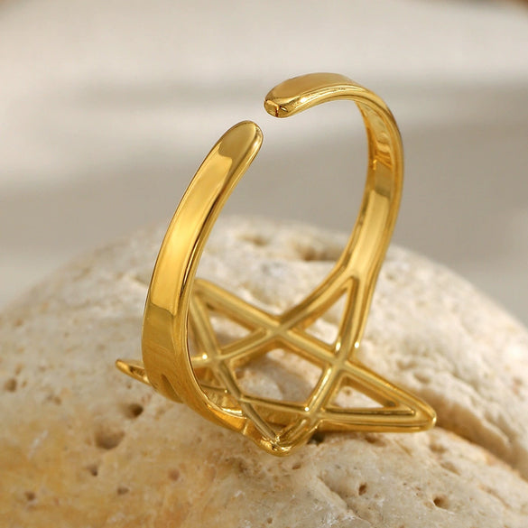 Wholesale Women's Casual Stainless Steel Electroplated 18K Gold Fivepointed Star Open Ring Hand Jewelry