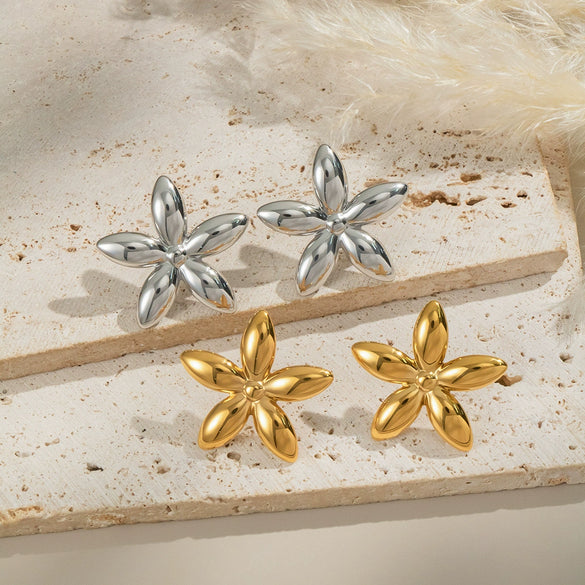 Wholesale Women's Casual Summer Flower Earrings Stainless Steel Jewelry With 18K Gold Electroplating
