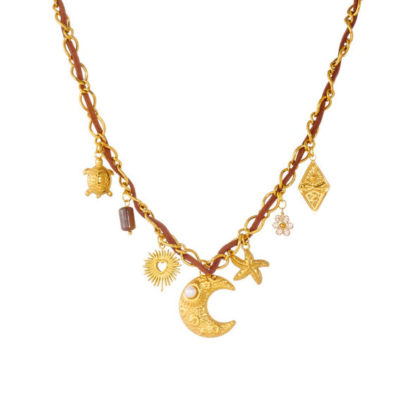 Wholesale Women's Chic Minimalist Retro Multielement Gold Electroplated Stainless Steel Flash O Chain Star Heart Square Relief Starfish Necklace