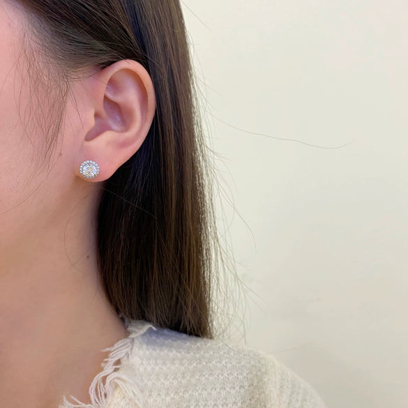 Wholesale Women's Classic Geometric 925 Sterling Silver Stud Earrings With Electroplating And Eight Hearts And Eight Arrows Zircon