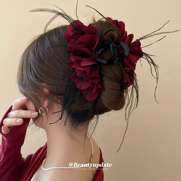 Wholesale Women's Cloth Handmade Multilayer Ruffled Feather Hairpin And Shark Clip Hair Accessories Highend Geometric Style