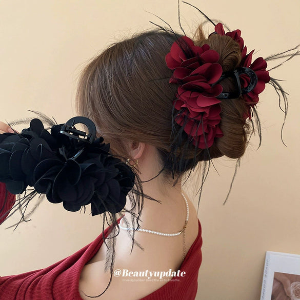 Wholesale Women's Cloth Handmade Multilayer Ruffled Feather Hairpin And Shark Clip Hair Accessories Highend Geometric Style