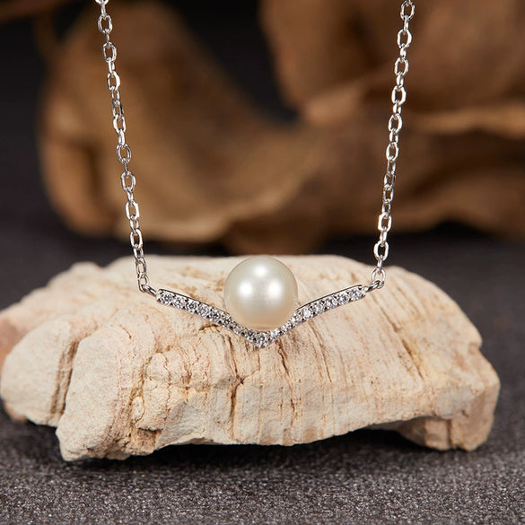 Wholesale Women's Cold Style Light Luxury Niche Design Geometric S925 Sterling Silver And Natural Freshwater Pearl Pendant Necklace Set With Gems