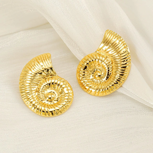 Wholesale Women's Conch Geometric Woven 316L Stainless Steel Earrings Plated 18K Gold