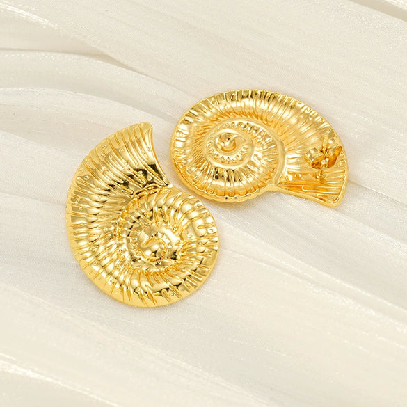 Wholesale Women's Conch Geometric Woven 316L Stainless Steel Earrings Plated 18K Gold
