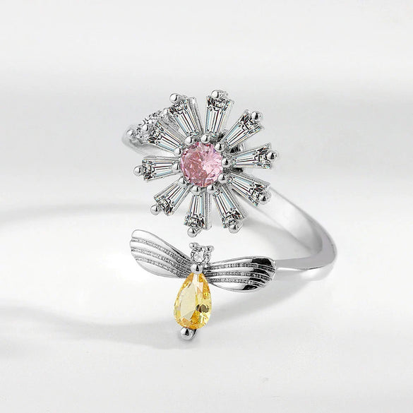 Wholesale Women's Copper Adjustable Rotating Ring With Daisy Bee Geometric Design And Electroplating