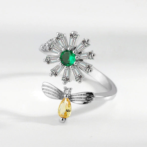 Wholesale Women's Copper Adjustable Rotating Ring With Daisy Bee Geometric Design And Electroplating