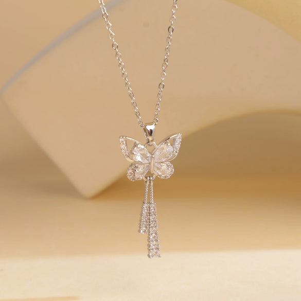 Wholesale Women's Copper And Titanium Steel Butterfly Pendant Necklace With Real Gold Plating And Enhanced Color Retention Sweet Style Cross Chain