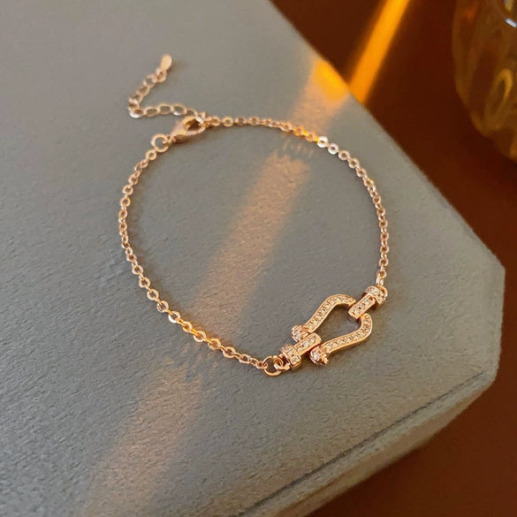 Wholesale Women's Copper Butterfly Animal Zodiac Zirconia Inlayed Bracelet With Light Luxury Niche Cold Wind Personality Joker Temperament