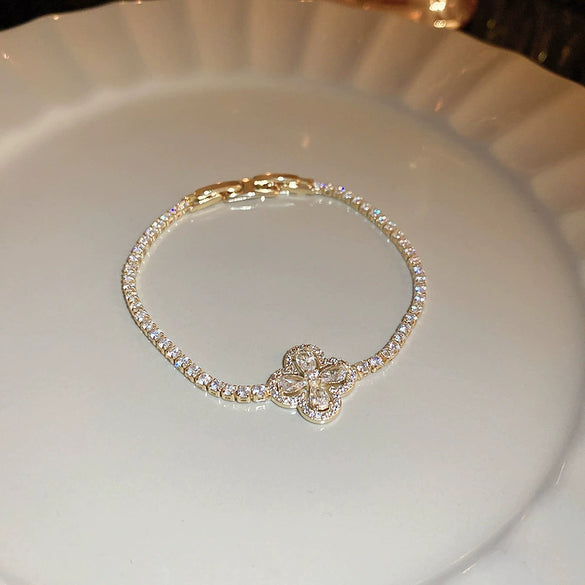 Wholesale Women's Copper Butterfly Animal Zodiac Zirconia Inlayed Bracelet With Light Luxury Niche Cold Wind Personality Joker Temperament